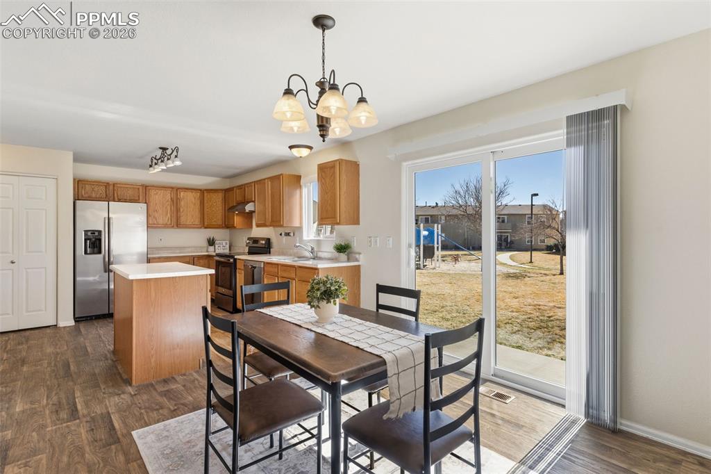 Image 11 of 27: No Description Available