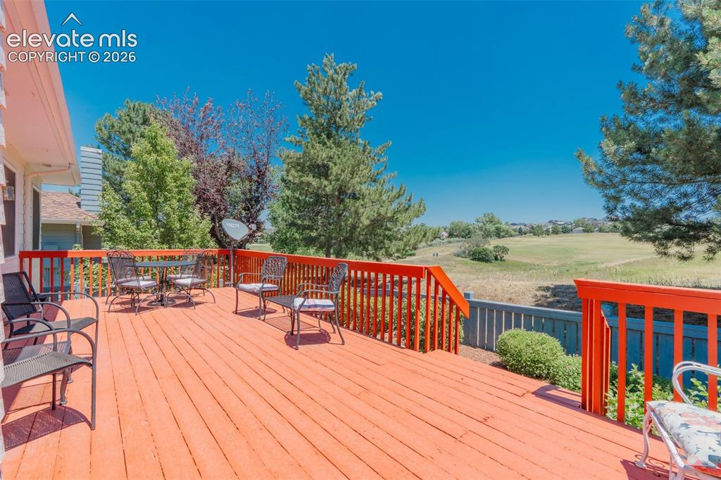 Image 36 of 46: Deck