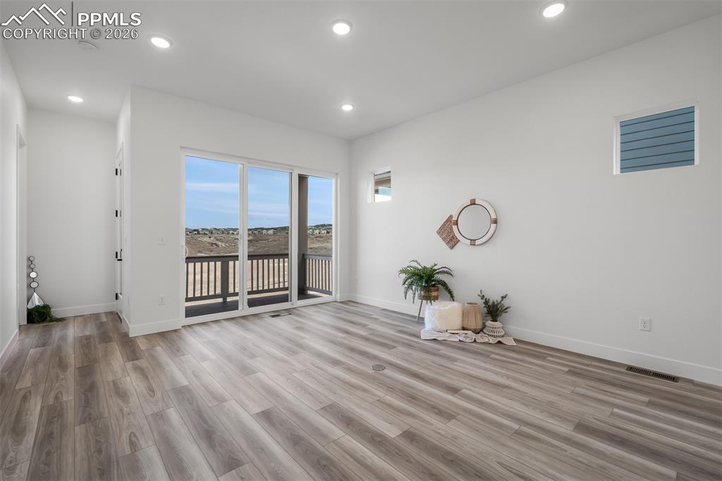 Image 11 of 40: Living Room