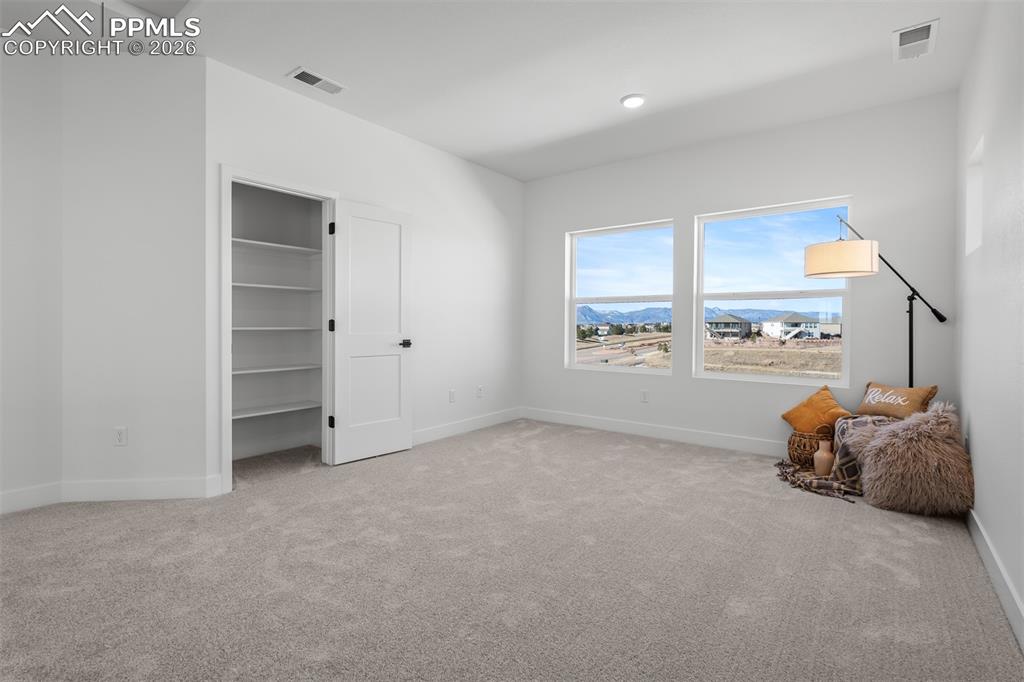 Image 24 of 40: Loft