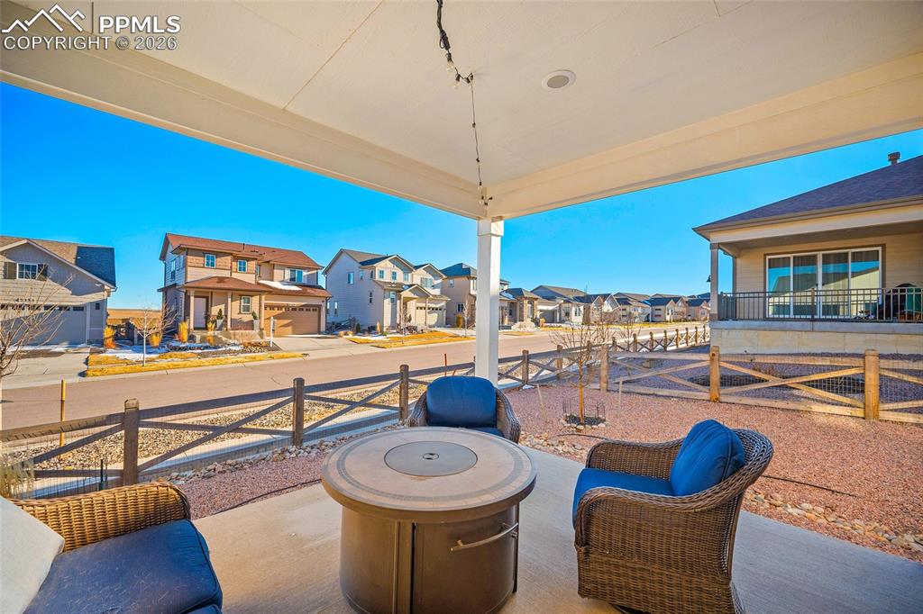 Image 30 of 31: Patio