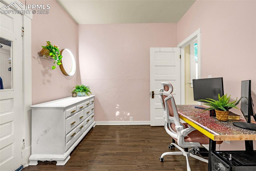 Image 11 of 15: Non-Conforming Second Bedroom