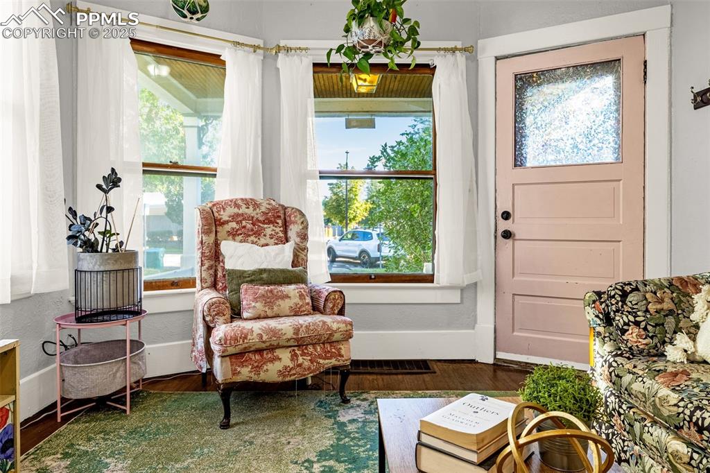 Image 2 of 15: Sitting Room