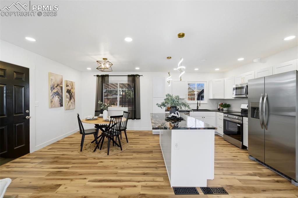 Image 13 of 41: Brand new kitchen cabinets