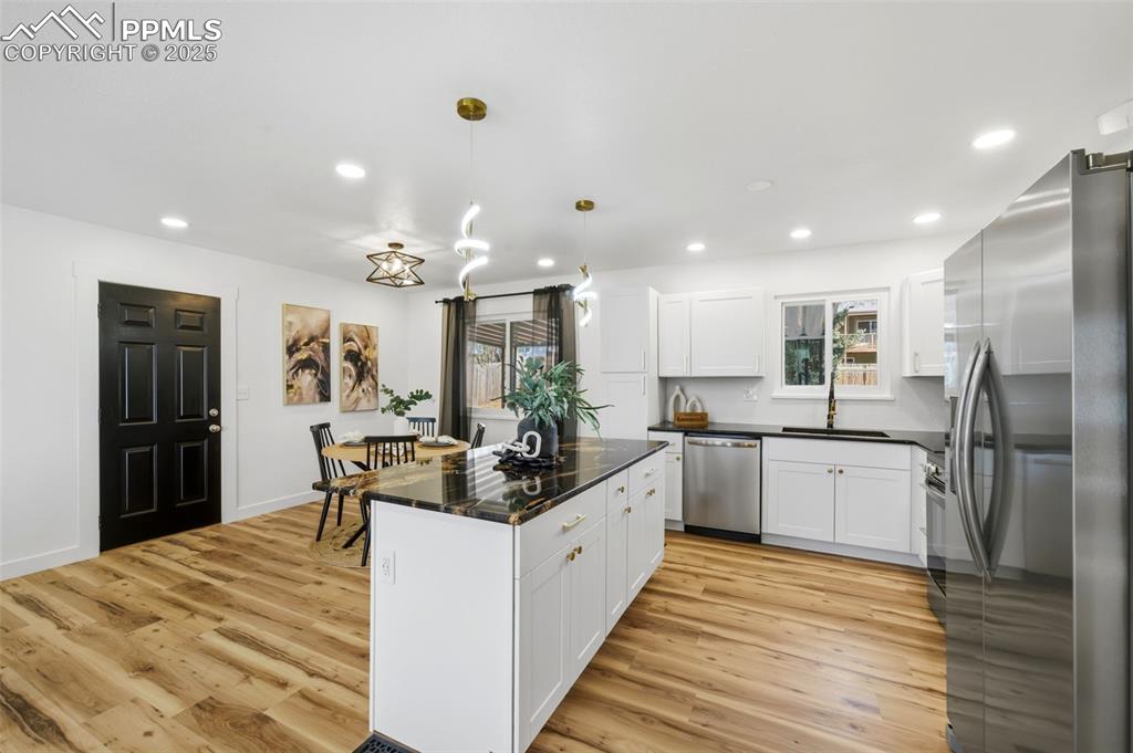 Image 14 of 41: Brand new granite countertops