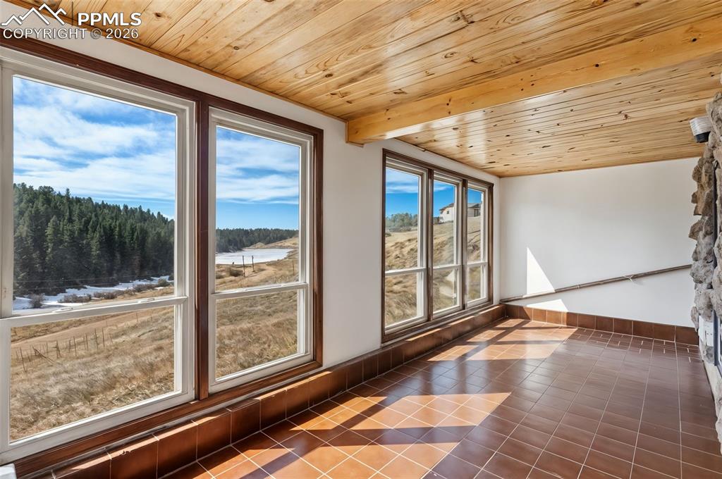 Image 35 of 49: Sun Room