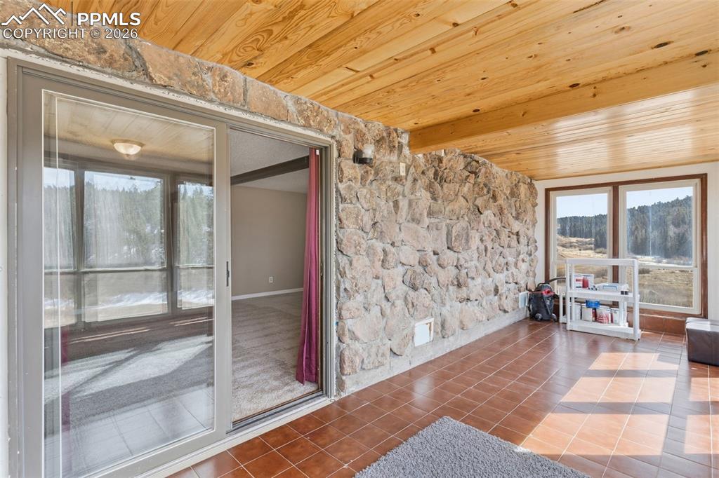 Image 36 of 49: Sun Room