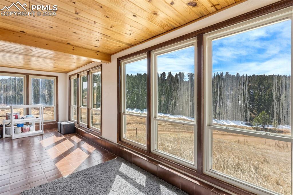 Image 37 of 49: Sun Room