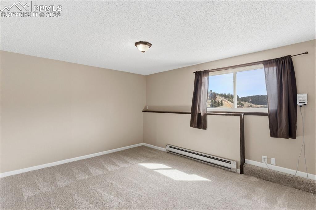 Image 38 of 49: Bedroom