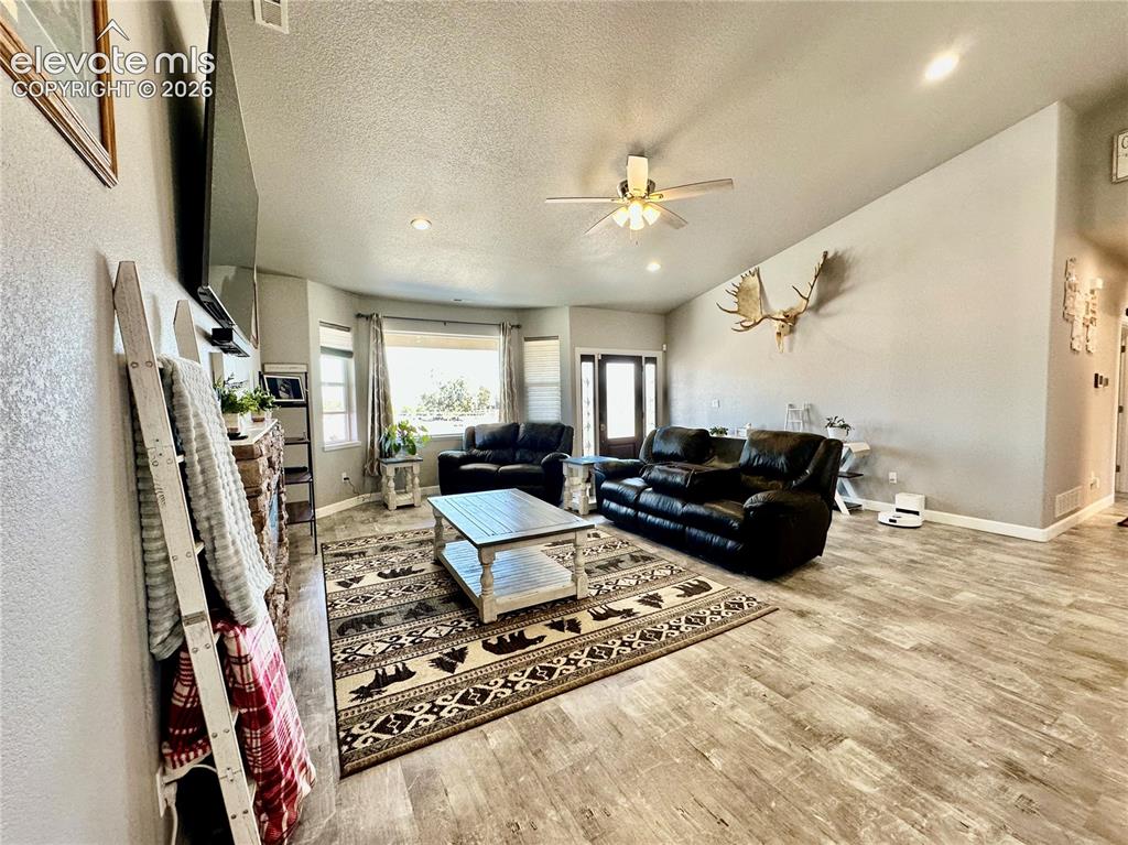 Image 10 of 50: Living Room
