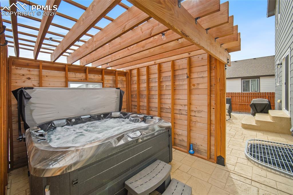 Image 43 of 50: No Description Available