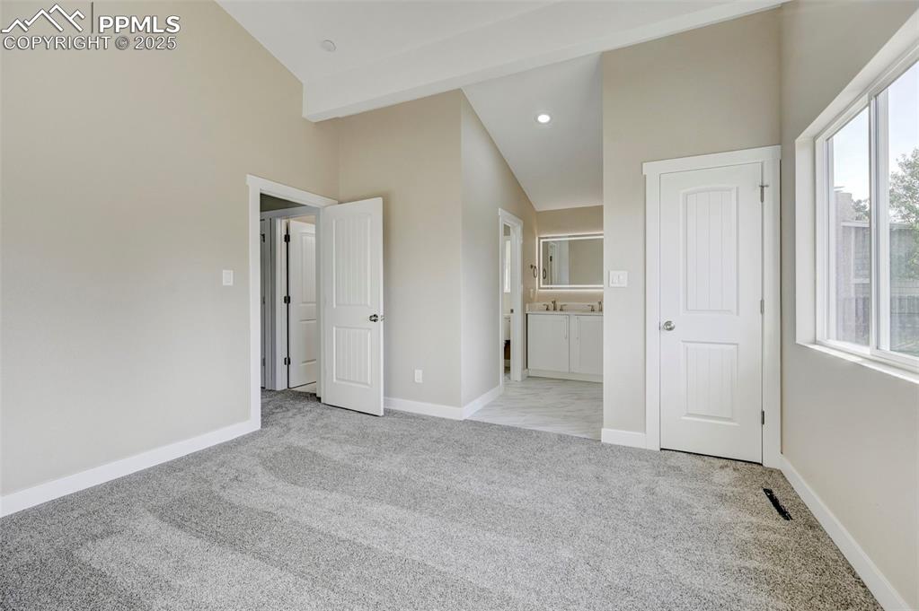 Image 17 of 50: Upper Level