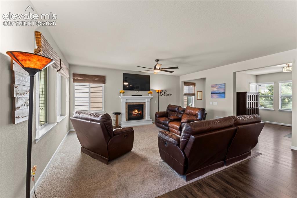 Image 12 of 41: Dining Area