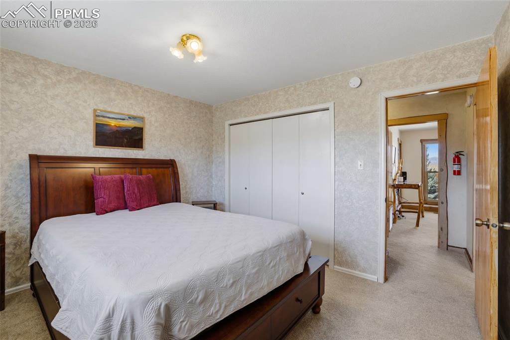 Image 25 of 39: Bedroom #3