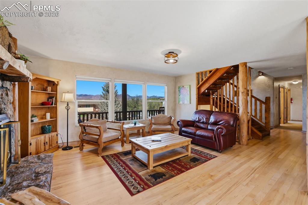 Image 4 of 39: Living Room