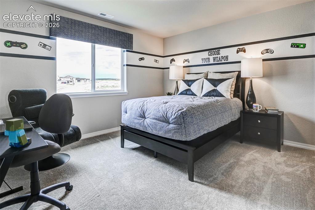 Image 8 of 41: Bedroom