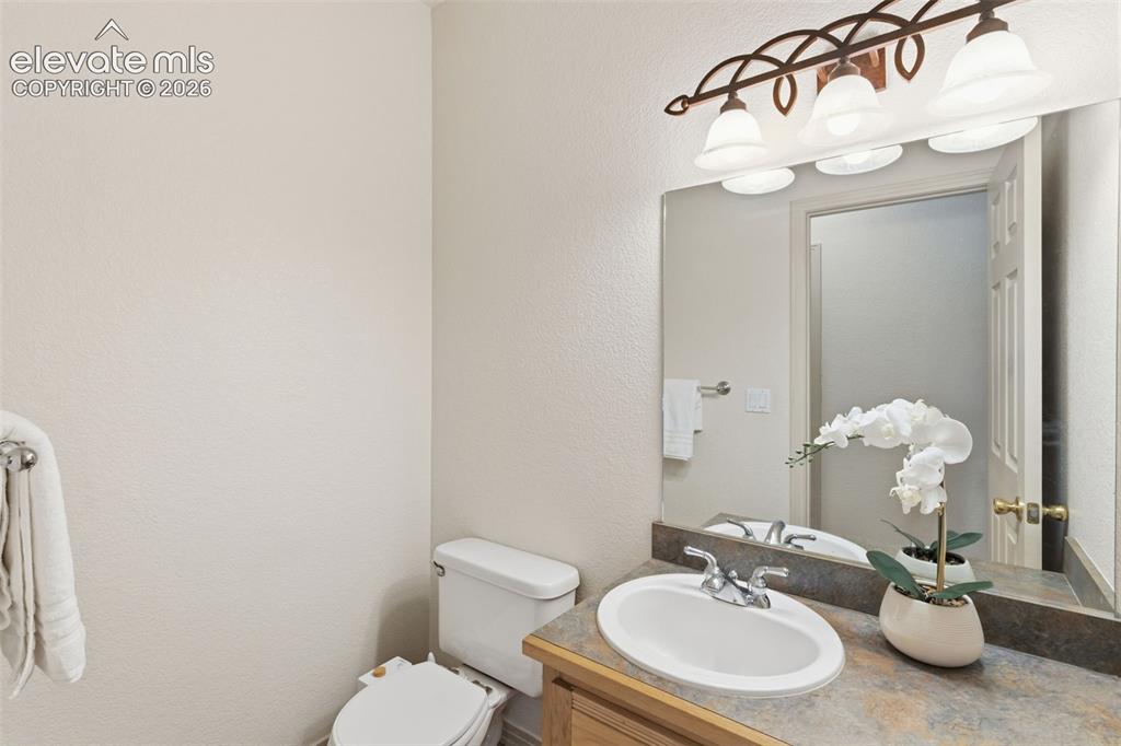 Image 16 of 35: Bathroom