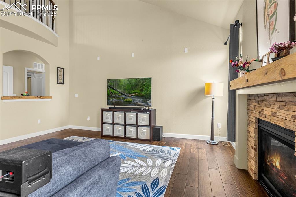 Image 10 of 48: Living Room