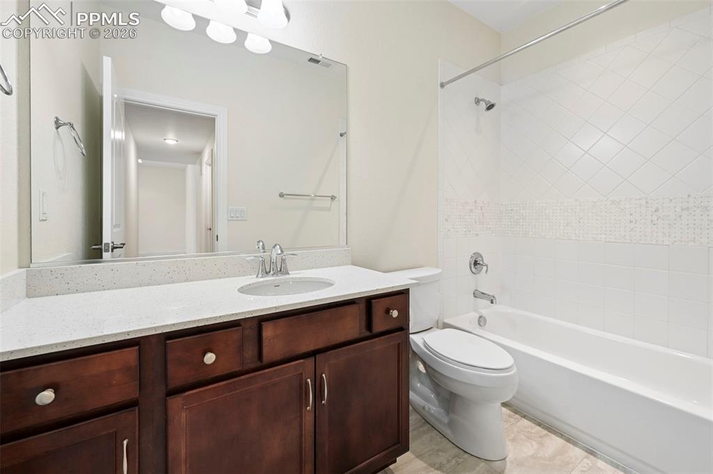 Image 41 of 48: basement bathroom