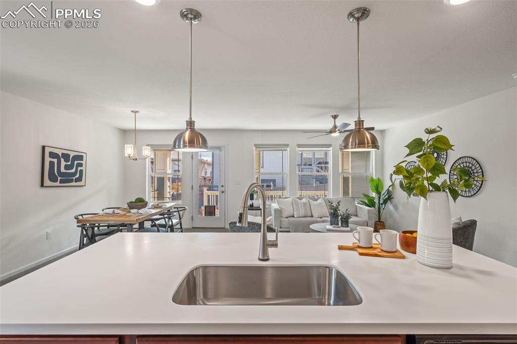 Image 8 of 31: Kitchen