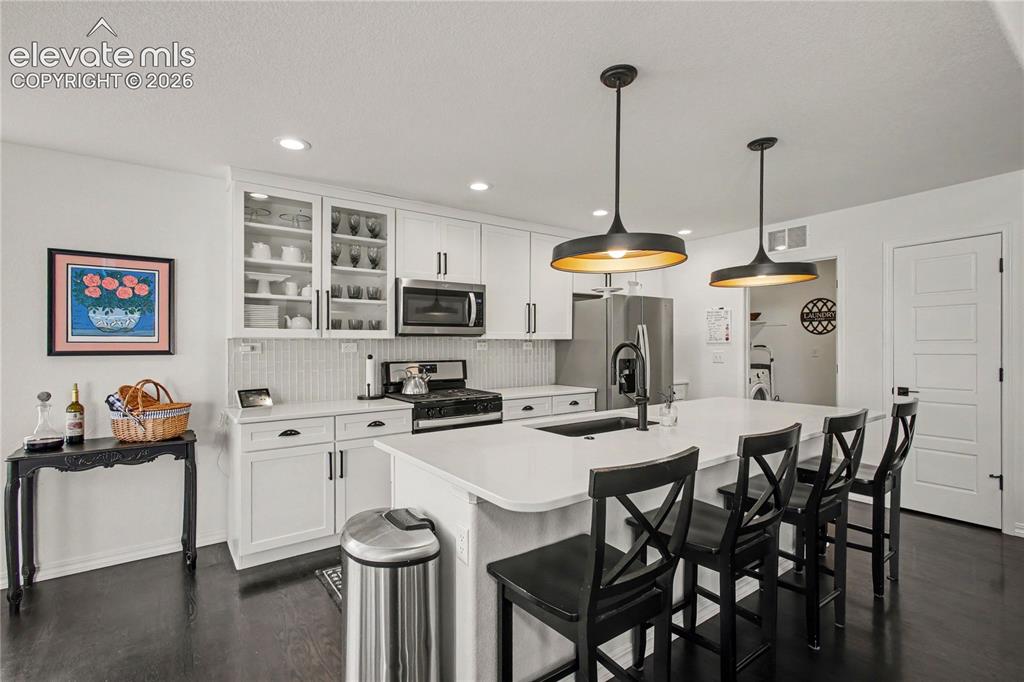 Image 11 of 38: Kitchen