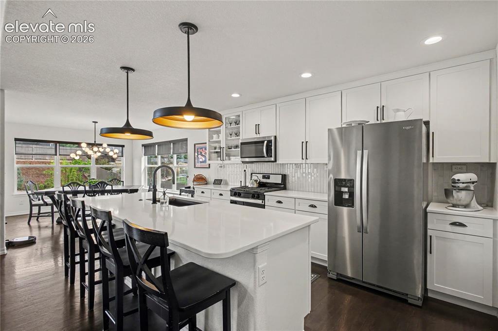 Image 9 of 38: Kitchen