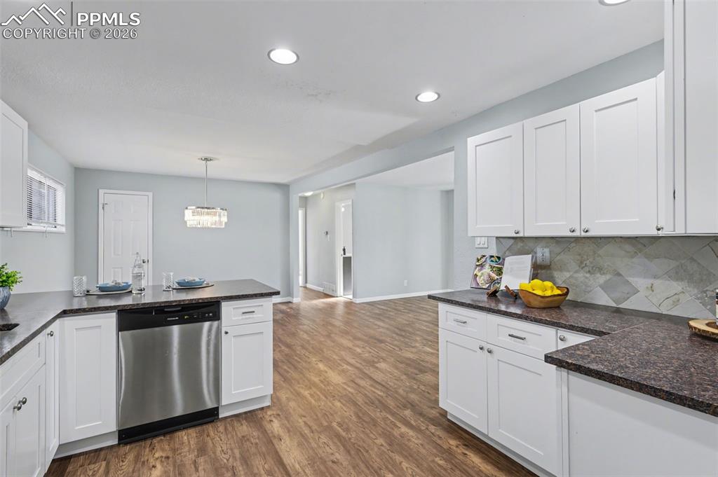 Image 12 of 36: Kitchen