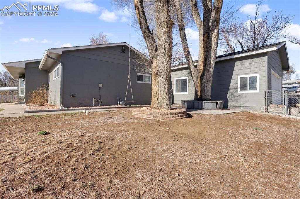 Image 33 of 36: Back of Structure