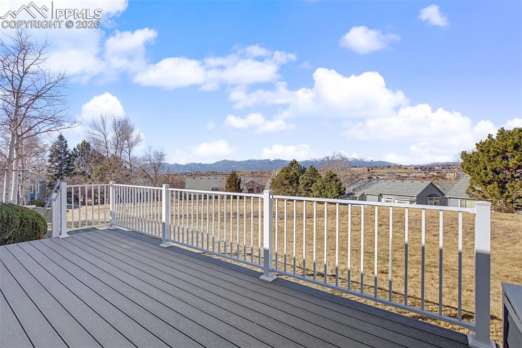 Image 39 of 48: Deck