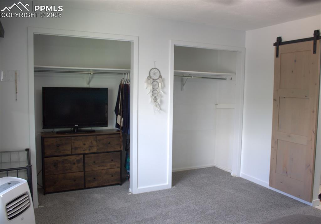 Image 19 of 38: Bedroom