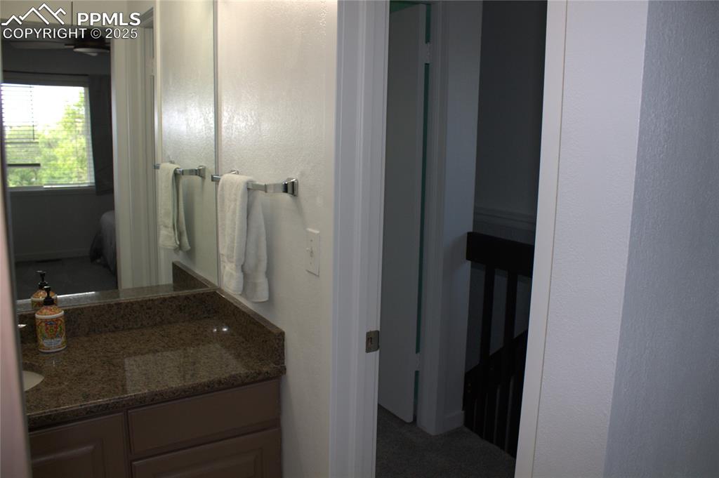 Image 20 of 38: Bathroom