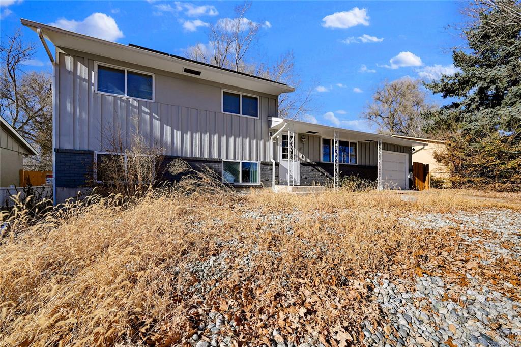 Image 3 of 24: Back of Structure