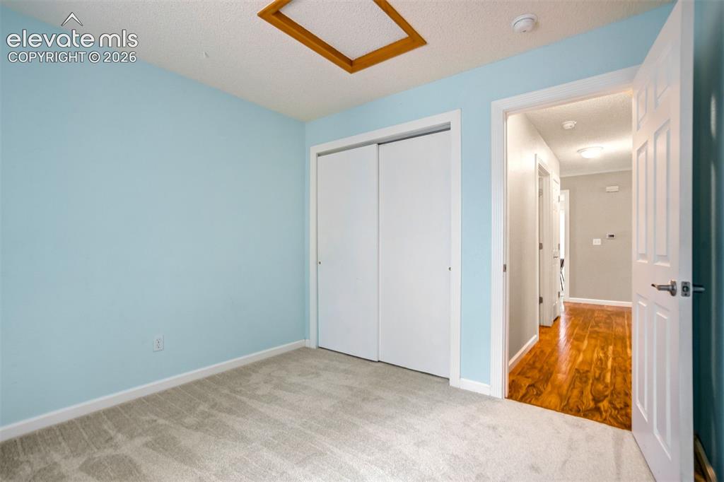 Image 19 of 35: Bedroom