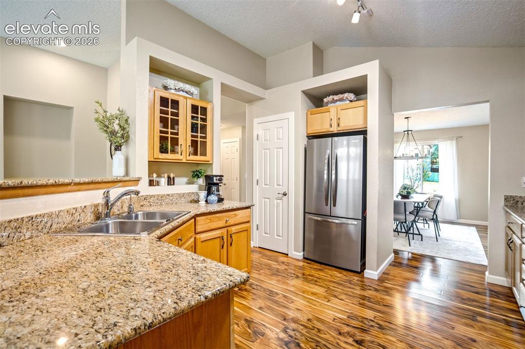 Image 8 of 35: Kitchen