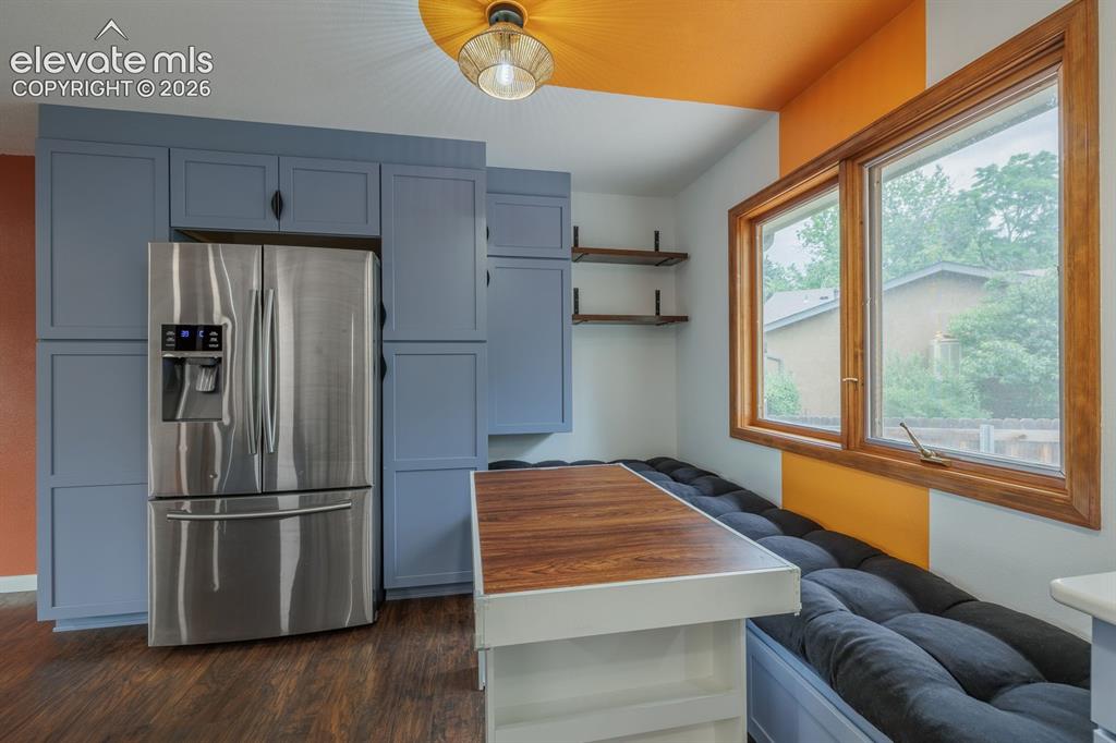 Image 12 of 41: Kitchen