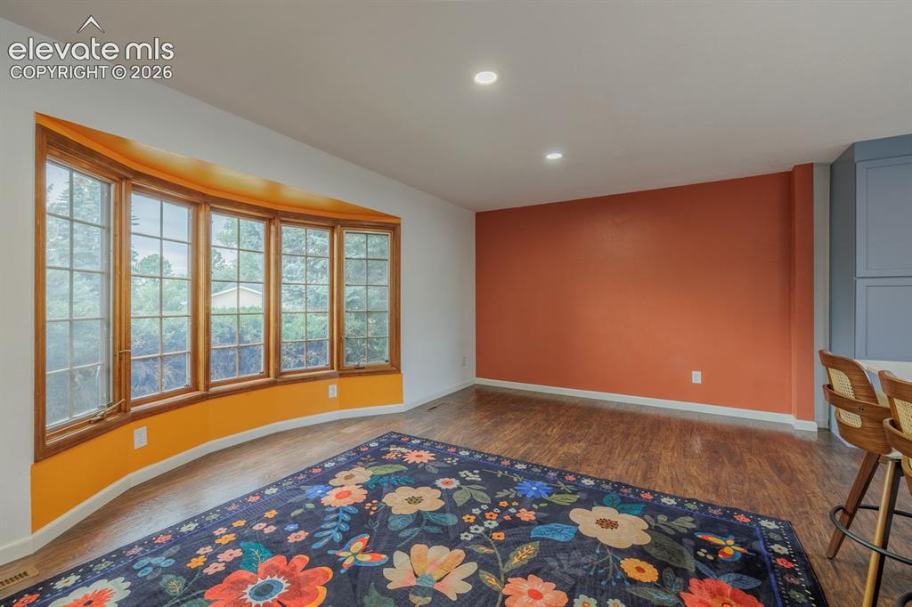Image 16 of 41: Living Room