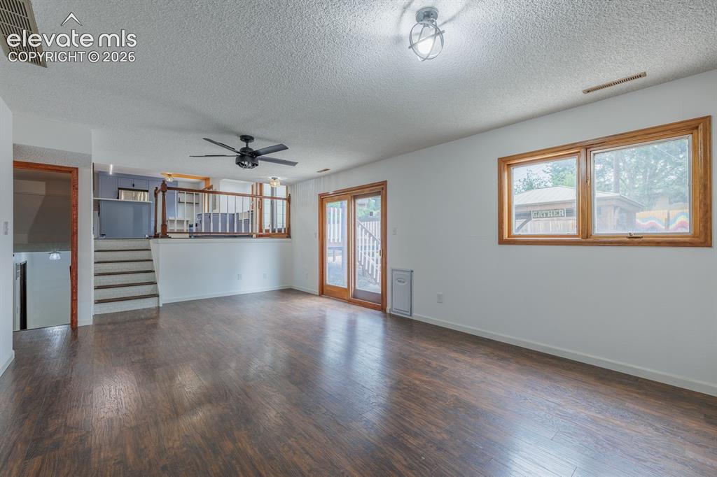 Image 21 of 41: Family Room