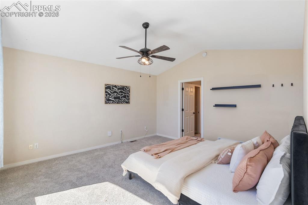 Image 17 of 38: Bedroom