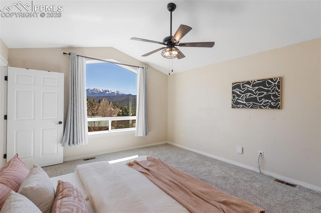 Image 19 of 38: Bedroom