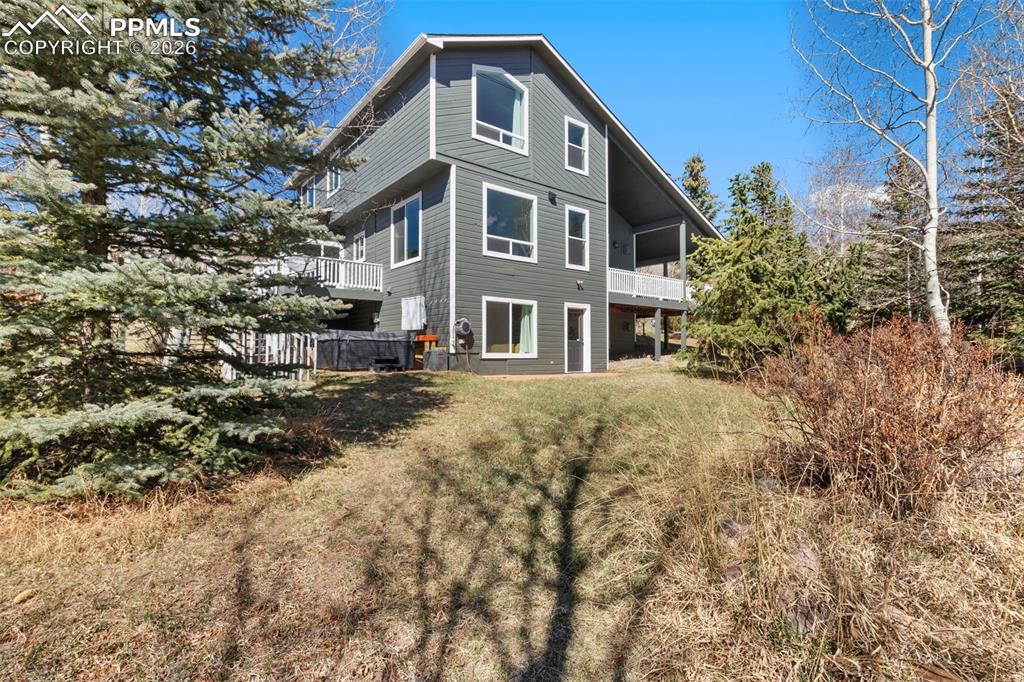 Image 36 of 38: Back of Structure