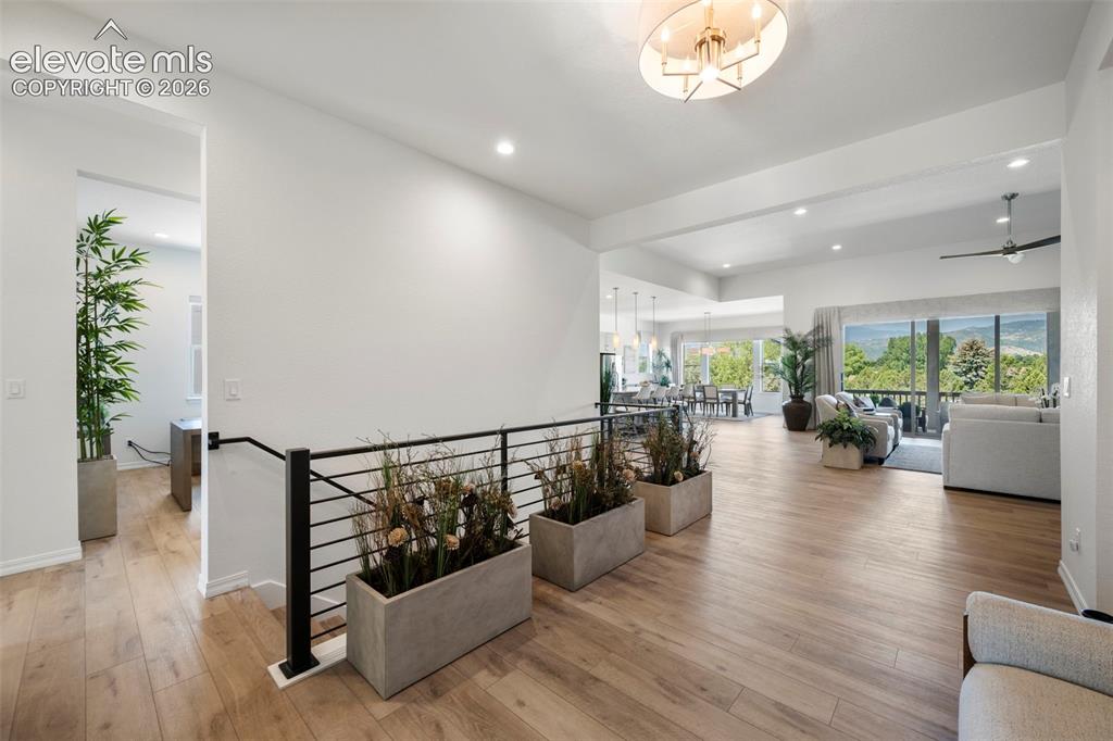 Image 7 of 50: Open-concept living 