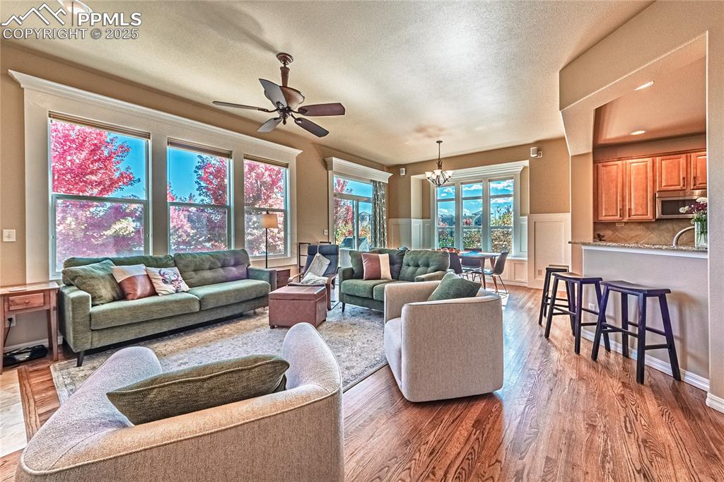 Image 15 of 47: Living Room