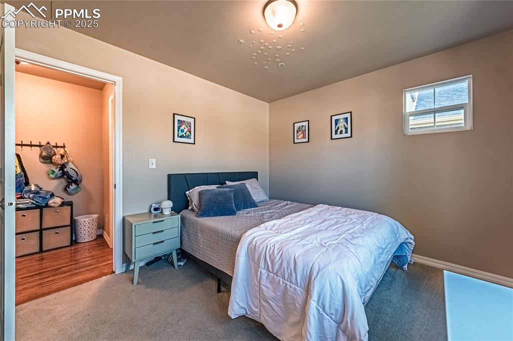 Image 6 of 47: Bedroom