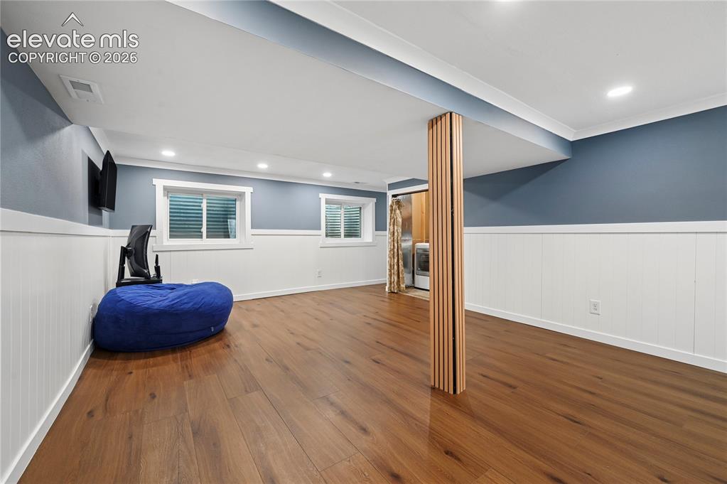 Image 26 of 48: Spacious Basement
