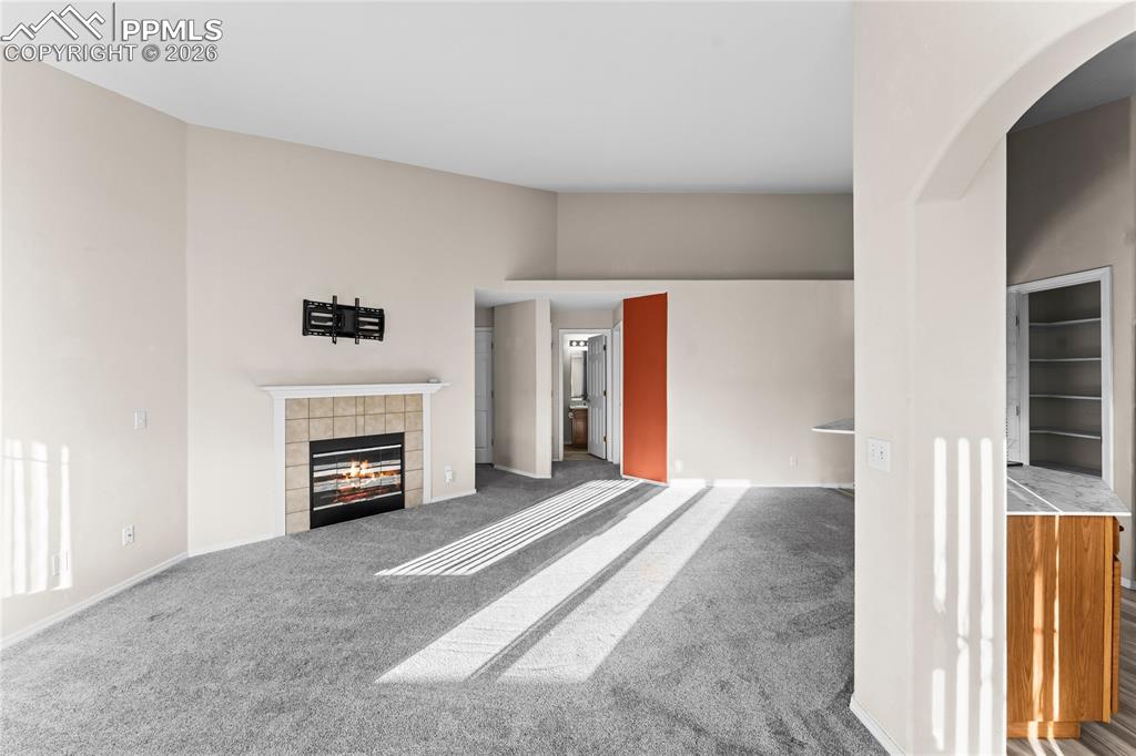 Image 22 of 28: Living Room