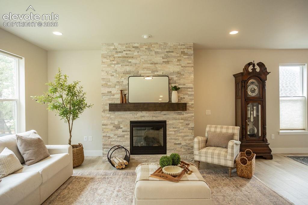 Image 14 of 42: Living Room