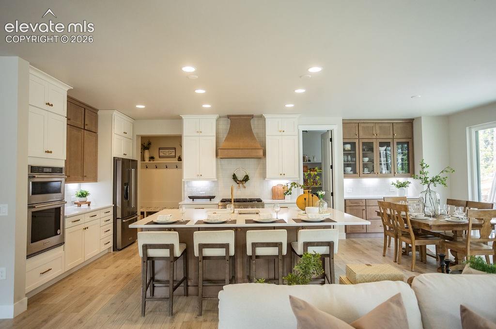 Image 6 of 42: Kitchen