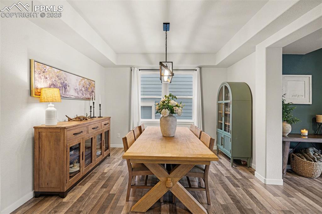 Image 12 of 40: Dining Area