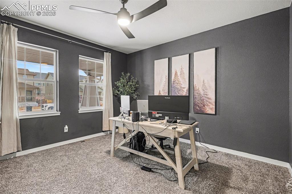 Image 15 of 40: Office