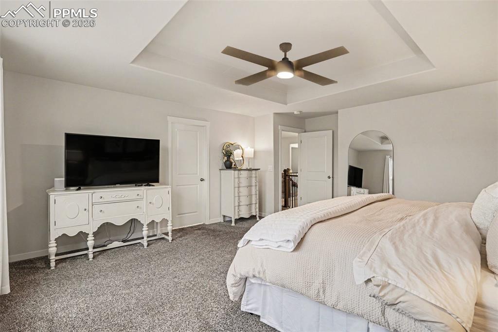 Image 21 of 40: Bedroom